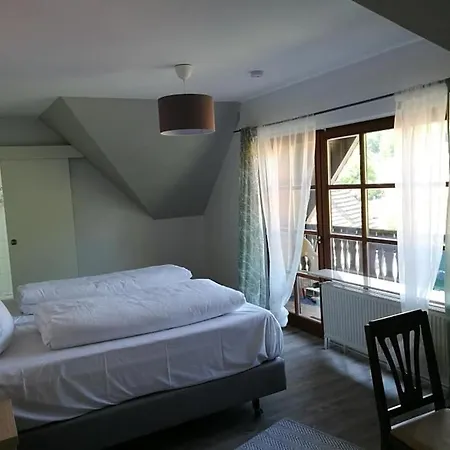 Landgasthof Zur Gemuetlichkeit بيت ريفي